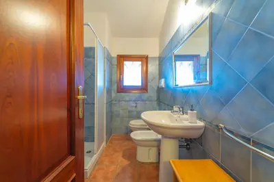 Bagno di Rosa dei Venti by DomusAway