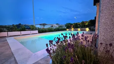 Piscina di Casa Conchiglia - mit Dachterrasse und Panoramablick auf Berge und Meer o nelle vicinanze