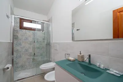 Bagno di Rooms Tavolara