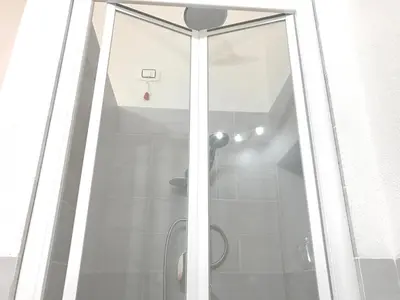 Bagno di Monolocale in Zona Centrale