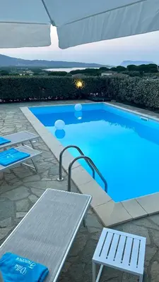 Piscina di VILLA FRANCESCA o nelle vicinanze