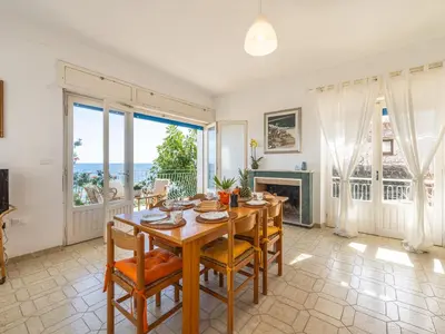 Planimetria di casa fronte spiaggia