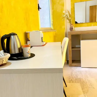 Set per la preparazione di tè e caffè presso CASA DEL CORSO