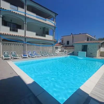 Piscina di APPARTAMENTO MATILDE o nelle vicinanze