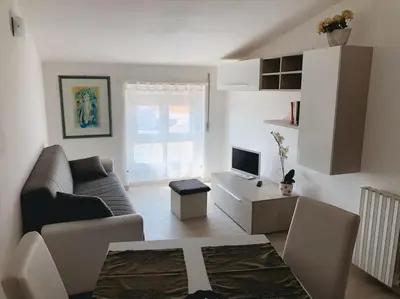 TV o dispositivi per l'intrattenimento presso Luis Apartment - Appartamento per single o coppia R7265