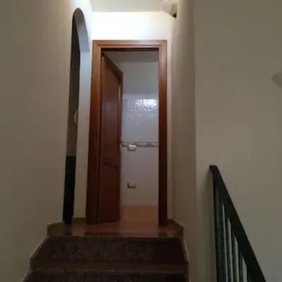Planimetria di Villetta con giardino e posto auto
