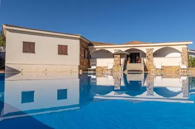 Piscina di Chic Villa Antonina One Bedroom no2174 o nelle vicinanze