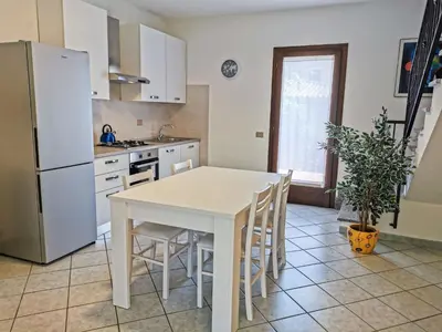 Cucina o angolo cottura di Apartment Luzi by Interhome