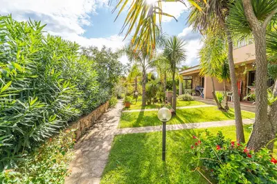 Giardino di ISS Travel, Villa Fiorita - 800 m from La Cinta beach