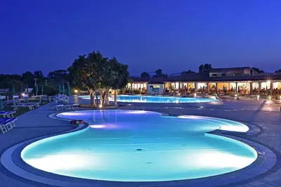 Piscina di Hotel Club & Village Cala Fiorita o nelle vicinanze