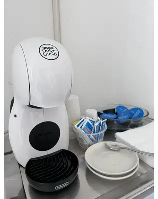 Set per la preparazione di tè e caffè presso Camera Ponente