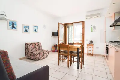 Cucina o angolo cottura di Villetta a schiera 750m SPIAGGIA 600m CENTRO