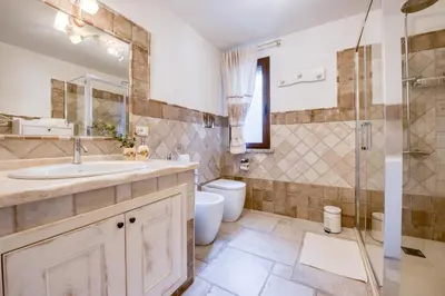 Bagno di Villa Barastula, confort e relax