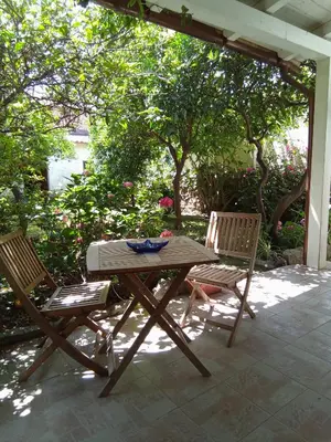 Giardino di Domo Janas Affittacamere Guesthouse