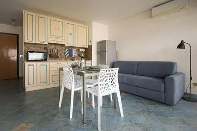 Cucina o angolo cottura di Casa Ichnusa - 1 bedroom seaview apartment