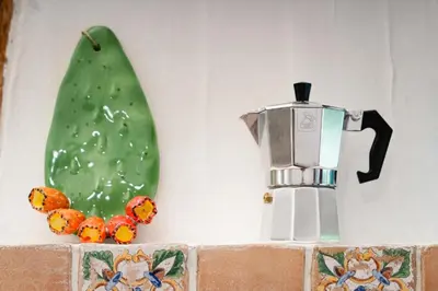 Set per la preparazione di tè e caffè presso Olbia Centro - Le Saline