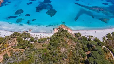 Paesaggio naturale nelle vicinanze della villa