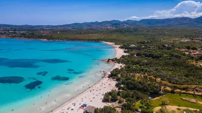 Paesaggio naturale nelle vicinanze della villa