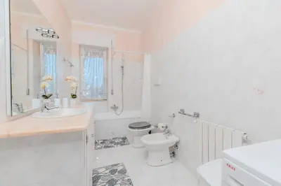 Bagno di Splendido Appartamento in centro a Padru