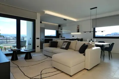 Area soggiorno di Luxurious High-End 2BR Penthouse - Terrace - Great view - Parking - Historical Centre