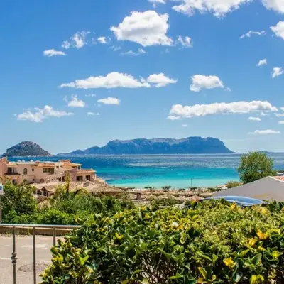 GuestHost - Sea View Apartment with Veranda!