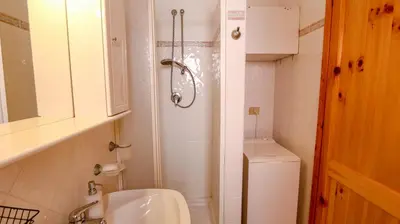 Bagno di Appartamento Abba Durke con vista sul mare