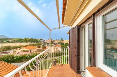Balcone o terrazza di Faretto by DomusAway