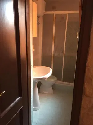 Bagno di Appartamento Ampio e Comodo