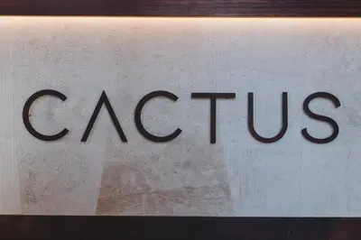 Certificato, attestato, insegna o altro documento esposto da Cactus Comfort Apartment