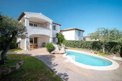Piscina di Villa Olive by Klodge o nelle vicinanze