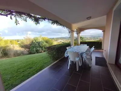 Paesaggio naturale nelle vicinanze della casa vacanze