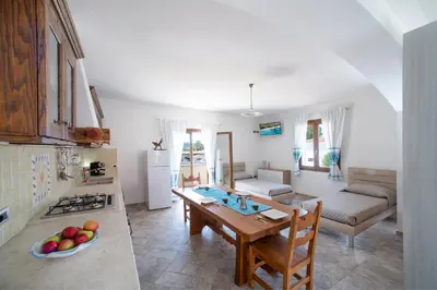Cucina o angolo cottura di Splendida Villa vicino al magico mare di Orosei