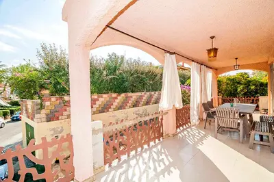 Balcone o terrazza di Appartamento grande ed elegante, vicinissimo alla spiaggia e al porto