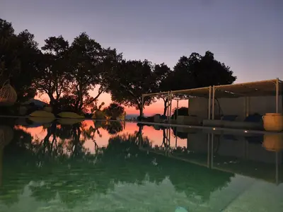 Alba o tramonto visti dall'interno dell'appartamento o dai dintorni