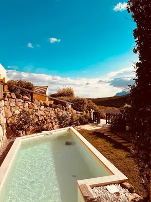 Piscina di Isola Sarda Appart NICE o nelle vicinanze