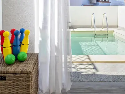 Piscina di Holiday Home Victoria by Interhome o nelle vicinanze