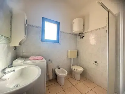 Bagno di fta-aga144p1 casa 4 posti vicino al mare Budoni