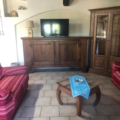 TV o dispositivi per l'intrattenimento presso NicChia Turchese