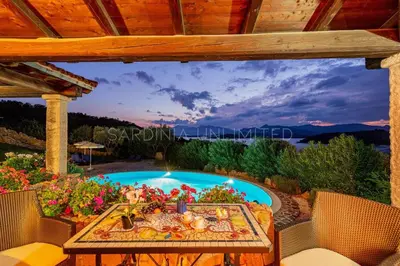 Piscina di Villa Brandinchi o nelle vicinanze