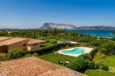 Paesaggio naturale nelle vicinanze della villa