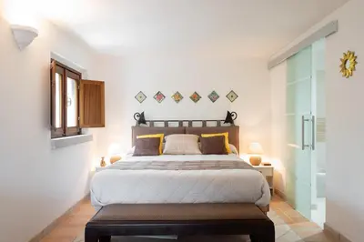 Letto o letti in una camera di Villa Aurazure by Klodge
