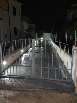 Piscina di Villa Ginevra o nelle vicinanze