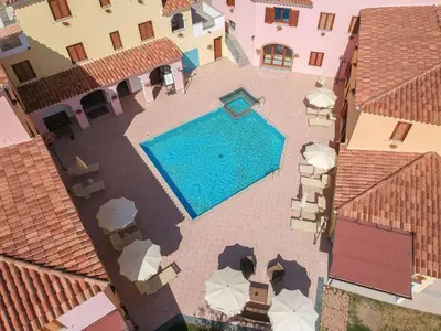 Piscina di Violet Residence In Orosei o nelle vicinanze