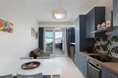 Cucina o angolo cottura di Loft al Molo by Wonderful Italy