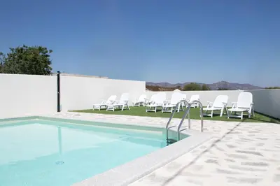 Piscina di Mediterraneo o nelle vicinanze