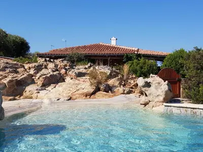 Planimetria di Villetta con piscina vista mare by budoniaffitti