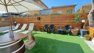 Giardino di Harry's House San Teodoro con piscina privata