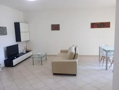 TV o dispositivi per l'intrattenimento presso La Casa di Rossella nel cuore della città , Downtown spacious apartment