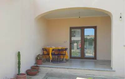 Balcone o terrazza di Awesome Home In Malamuri With Wifi