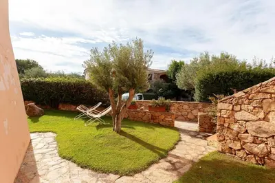 Giardino di Taverna Perla Marina 3